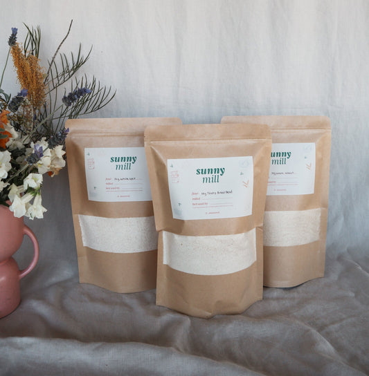 Freshly milled spelt, wheat and bread blend Flours